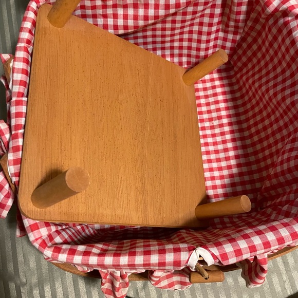 Longaberger Wood Picnic Basket with Red Gingham Bow Trim - Picture 11 of 16